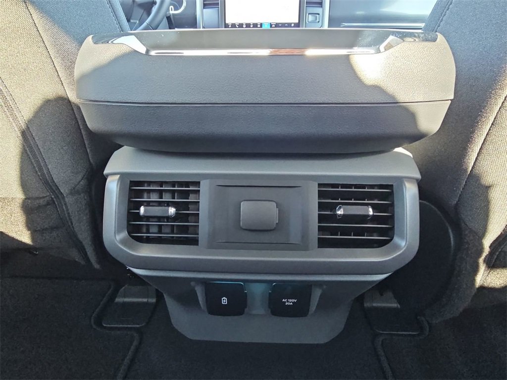 Used 2023 Ford F150 Lightning XLT AWD/4WD image 21