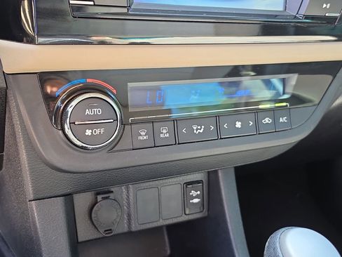 Used 2016 Toyota Corolla LE FWD image 23