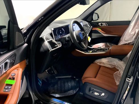 New 2026 BMW X5 M60i AWD/4WD image 9