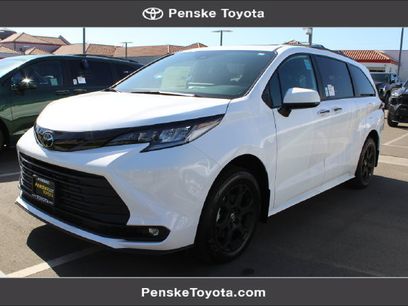 New 2026 Toyota Sienna XLE Woodland Edition