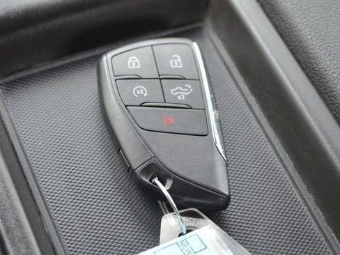 Used 2023 Chevrolet Silverado 1500 LT image 26