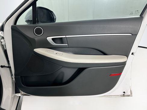 Used 2024 Hyundai Sonata SEL FWD image 30