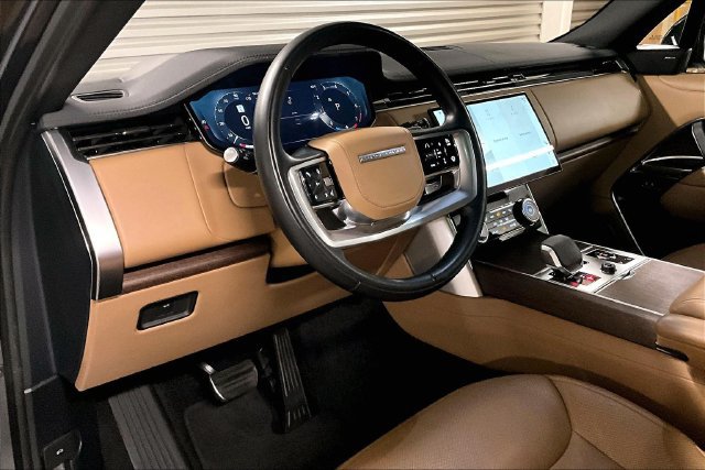 Certified 2023 Land Rover Range Rover SE AWD/4WD image 24