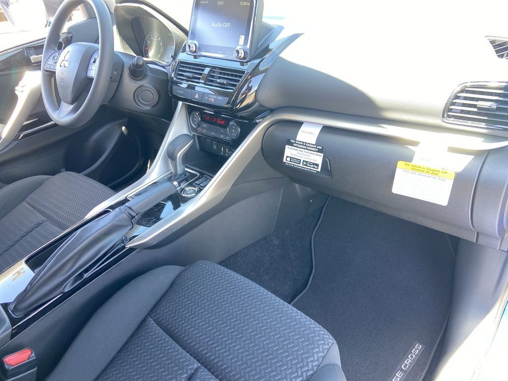 New 2026 Mitsubishi Eclipse Cross LE AWD/4WD image 24