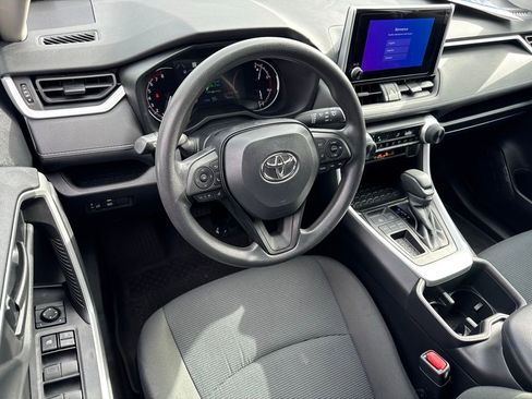 Certified 2023 Toyota RAV4 LE image 21