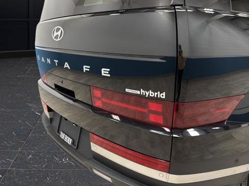 Used 2024 Hyundai Santa Fe Limited image 35