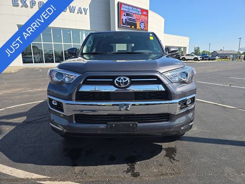Used 2023 Toyota 4Runner Limited AWD/4WD image 2
