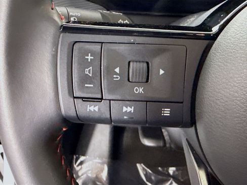 Used 2026 Nissan Kicks SR image 14