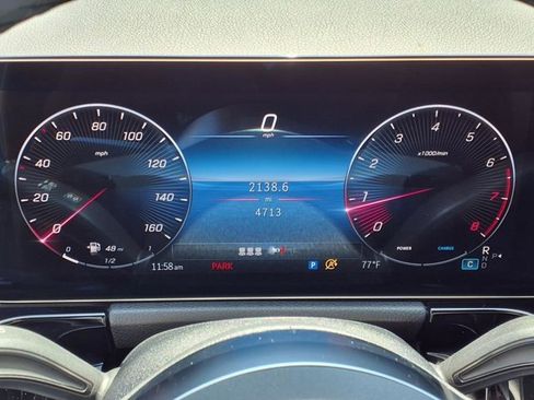 Used 2025 Mercedes-Benz GLA 250 image 9