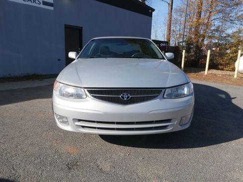 Used 2000 Toyota Solara SE image 3