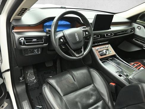 Used 2022 Lincoln Aviator Reserve w/ Equipment Group 201A image 8