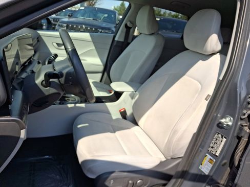 Used 2024 Hyundai Kona SEL image 25