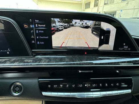 Certified 2021 Cadillac Escalade Premium Luxury RWD image 25