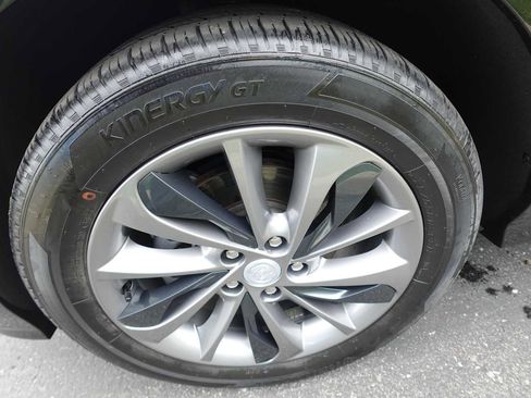 Used 2023 Buick Encore GX Select w/ Sport Touring Package FWD image 32