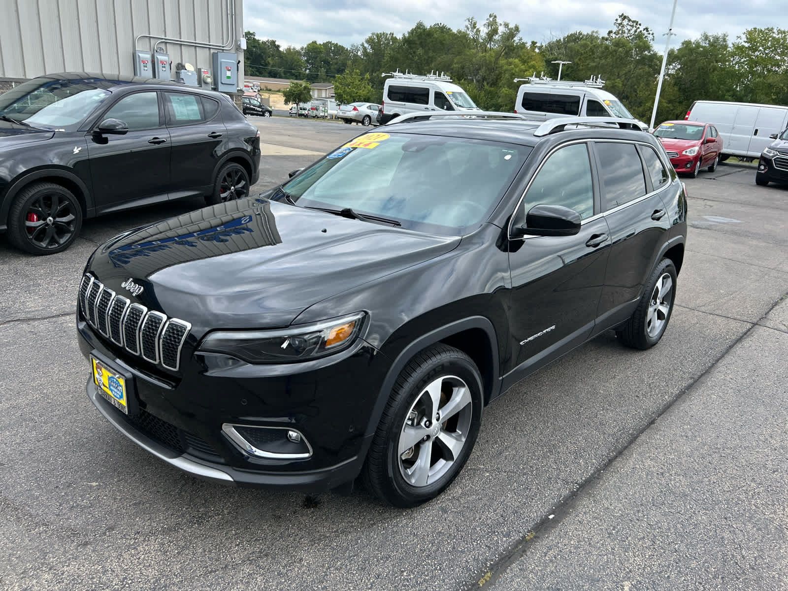 Used 2021 Jeep Cherokee Limited AWD/4WD image 8