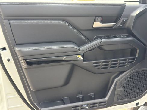 New 2026 Toyota 4Runner Limited AWD/4WD image 16