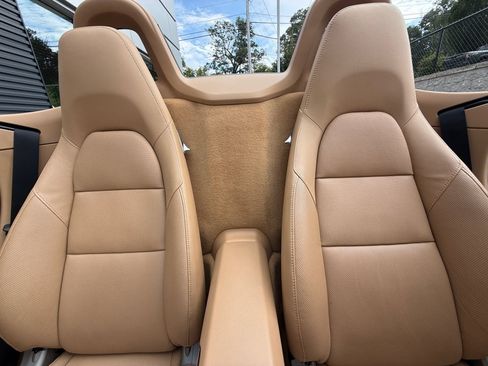 Used 2013 Porsche Boxster RWD image 24