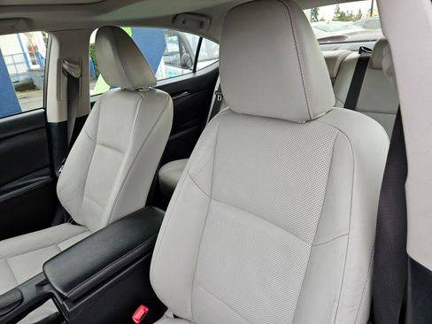 Used 2013 Lexus ES 350 w/ Luxury Pkg image 10