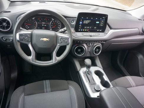Used 2024 Chevrolet Blazer LT FWD image 6