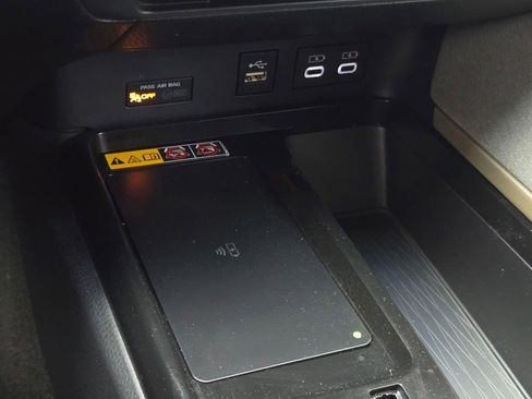 Used 2025 Toyota Camry LE image 20