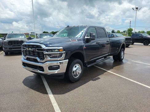New 2026 RAM 3500 Tradesman AWD/4WD image 2