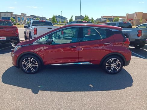 Used 2019 Chevrolet Bolt Premier w/ Infotainment Package FWD image 2