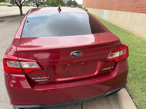 Used 2018 Subaru Legacy 2.5i Premium AWD/4WD image 3