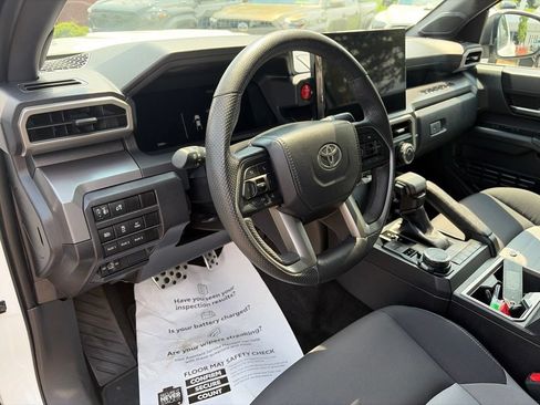 Used 2024 Toyota Tacoma TRD Sport w/ TRD Sport Upgrade Package AWD/4WD image 22