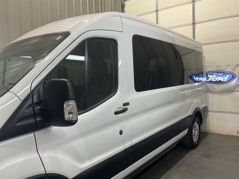 Used 2025 Ford Transit 350 XLT RWD image 5