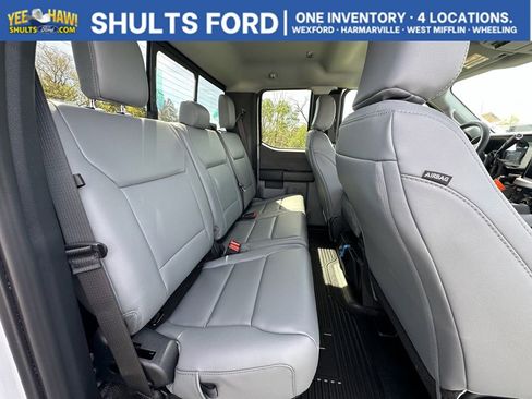 New 2026 Ford F250 XL w/ XL Chrome Package AWD/4WD image 23