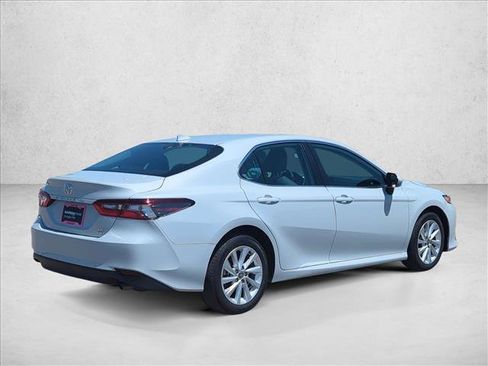 Used 2024 Toyota Camry LE AWD/4WD image 6