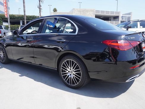 Used 2025 Mercedes-Benz C 300 Sedan image 5