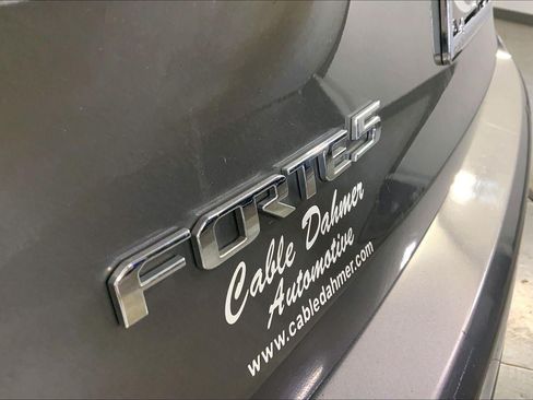 Used 2017 Kia Forte EX FWD image 8