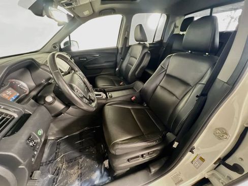 Used 2017 Honda Ridgeline RTL-E image 10