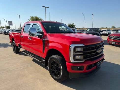 Used 2024 Ford F250 XLT w/ Black Appearance Package AWD/4WD image 7