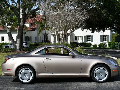 Used 2005 Lexus SC 430 Convertible image 47