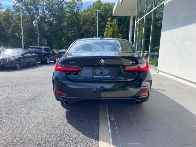Used 2023 BMW 330i xDrive Sedan w/ Premium Package AWD/4WD image 8
