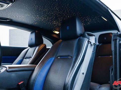 Used 2017 Rolls-Royce Wraith image 13