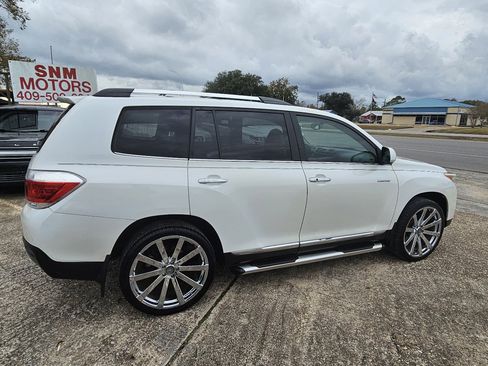Used 2012 Toyota Highlander Limited image 10