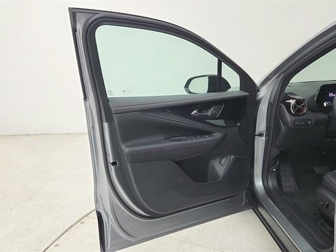 New 2025 Chevrolet Blazer EV RS image 27