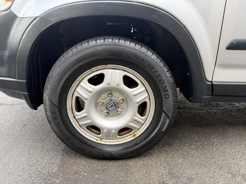 Used 2005 Honda CR-V LX image 26