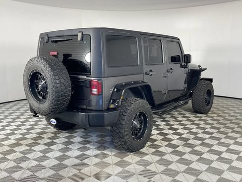 Used 2014 Jeep Wrangler Unlimited Sport w/ Max Tow Package AWD/4WD image 25