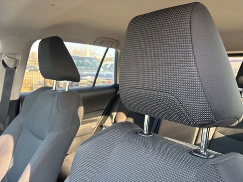 Used 2021 Toyota RAV4 LE image 9