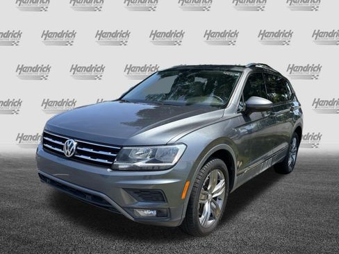 Used 2020 Volkswagen Tiguan SEL FWD image 11