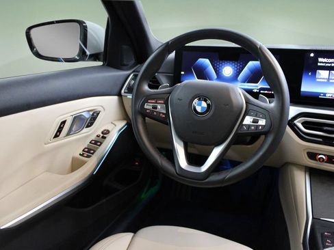 Used 2024 BMW 330i Sedan w/ Convenience Package RWD image 18