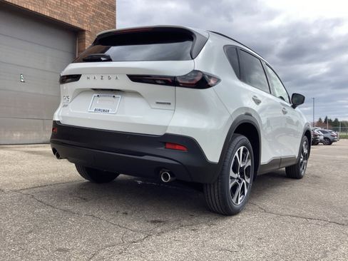 New 2026 MAZDA CX-5 Preferred AWD/4WD image 2