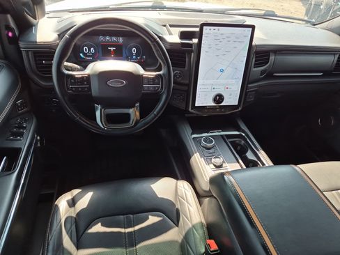 Certified 2024 Ford Expedition Max Platinum AWD/4WD image 31