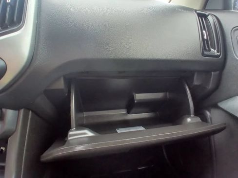 Used 2021 Chevrolet Colorado LT w/ Fleet Safety Package RWD image 32