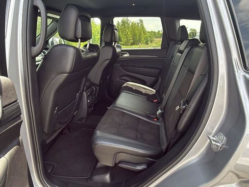 Used 2021 Jeep Grand Cherokee Laredo X AWD/4WD image 23