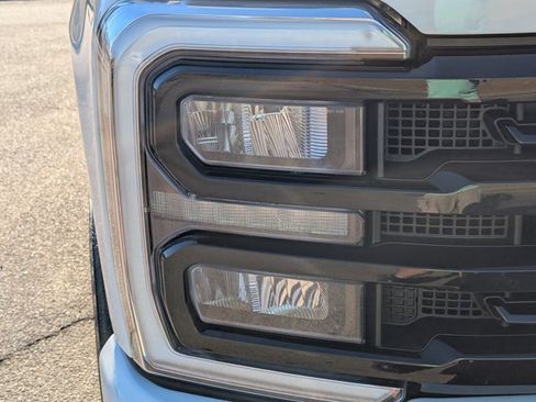 Used 2023 Ford F250 XLT w/ Black Appearance Package image 4